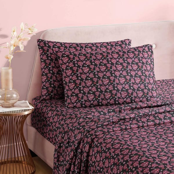 BETSEY JOHNSON Lipstick Betsey 3-Piece Pink And Black Microfiber Twin Sheet Set