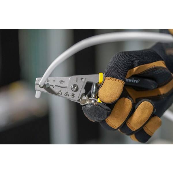 Southwire Datacomm Electrician's Scissors in the Wire Strippers, Crimpers &  Cutters department at