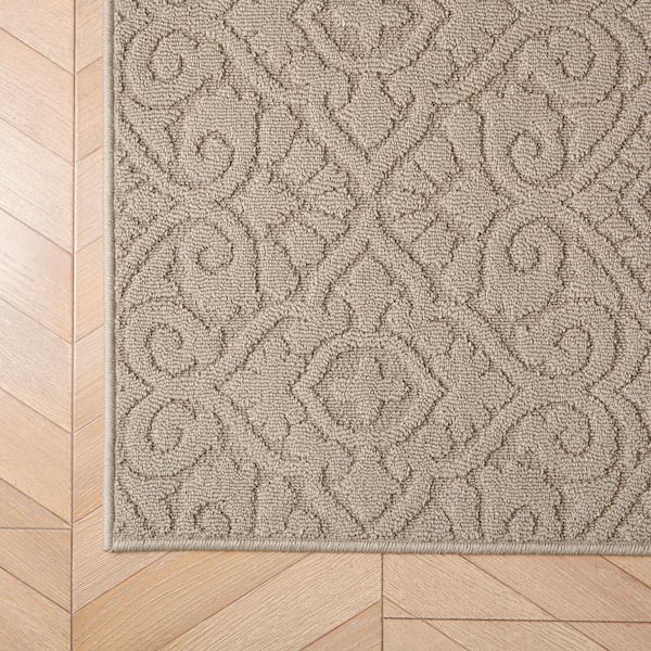 Feya Solid Linen 2 ft. x 5 ft. Medallion 2-Piece Rug Set