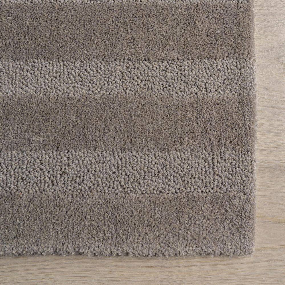 Handmade Medium Pile Gray Wool Striped 4' x 6' Area Rug