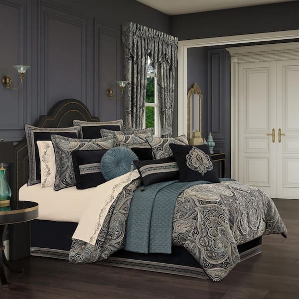 Viccorino Glacier Polyester 20 in. Square Decorative Throw Pillow 20 in. x 20 in.