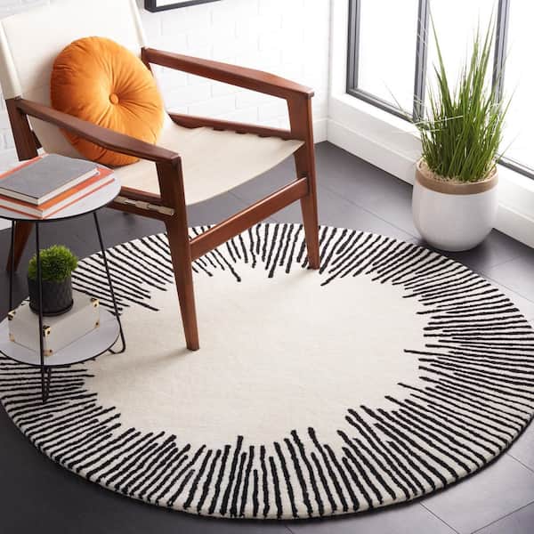 Fifth Avenue 5 ft. x 5 ft. Ivory/Black Geometric Round Rug
