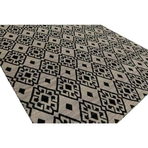 Black/Lilac 4 ft. x 6 ft. Reversible Area Rug