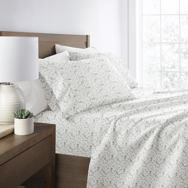 Becky Cameron 4-Piece Eucalyptus Tossed Foliage Microfiber Poly Sheet Set in Full