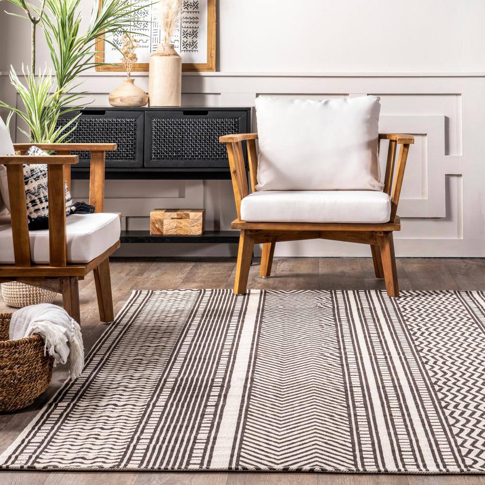 Modern Geometric Black and White Cotton Flat Weave Area Rug 8' x 10'