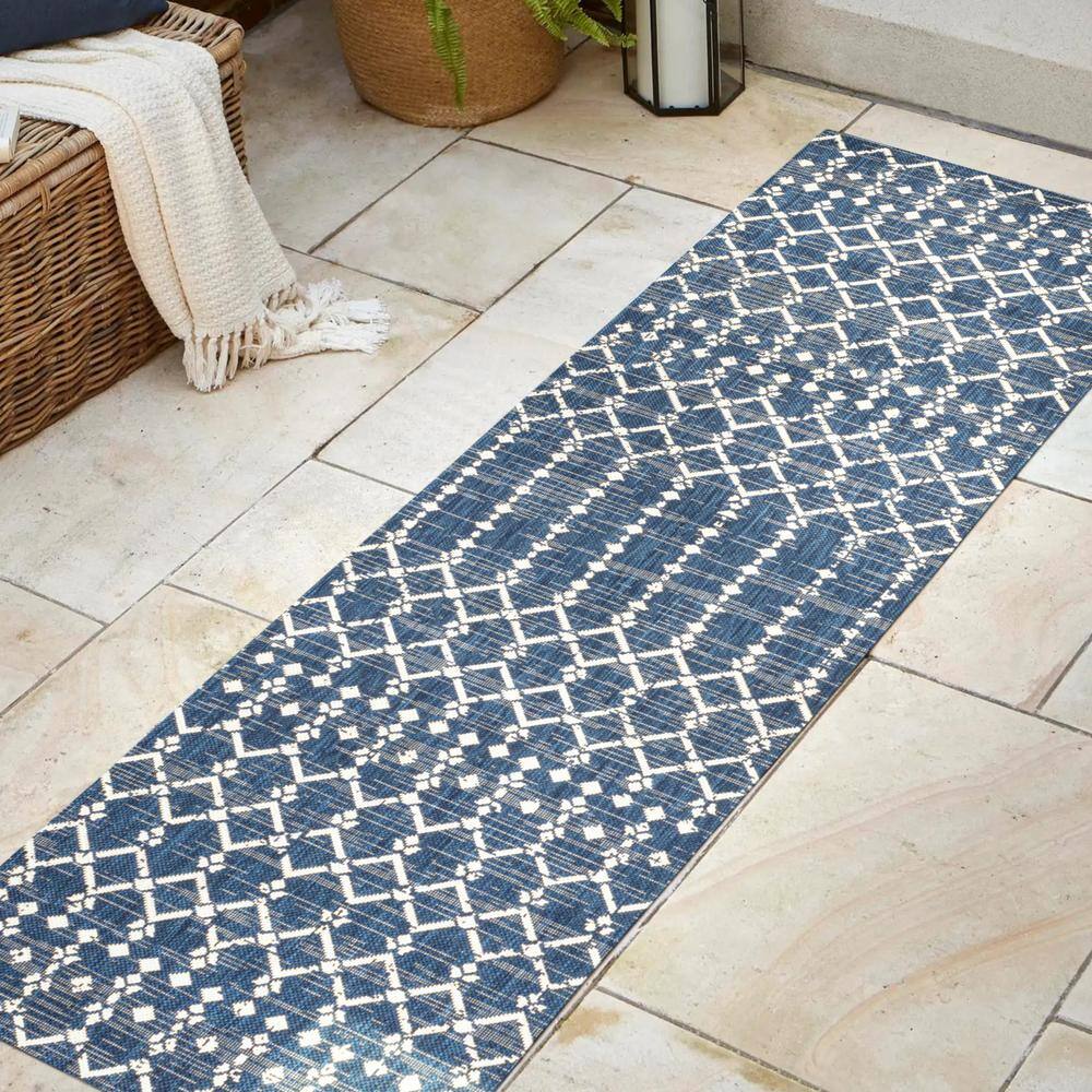 Boho-Chic Moroccan Tribal Navy/Beige Synthetic Area Rug
