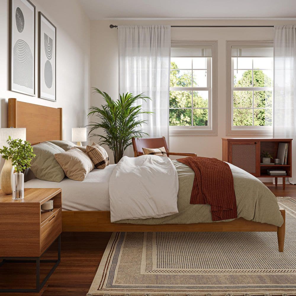 Pasadena Light Toffee Full Solid Wood Platform Bed with Headboard
