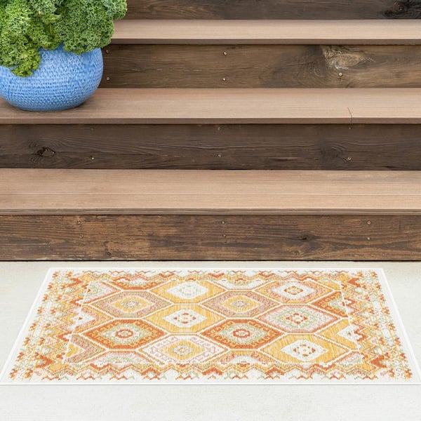 Flora Orange 2 ft. x 3 ft. Geometric Indoor/Outdoor Area Rug