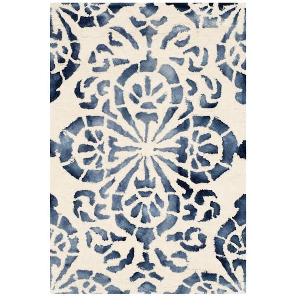 SAFAVIEH Dip Dye Ivory/Navy 2 ft. x 3 ft. Gradient Floral Medallion Area Rug
