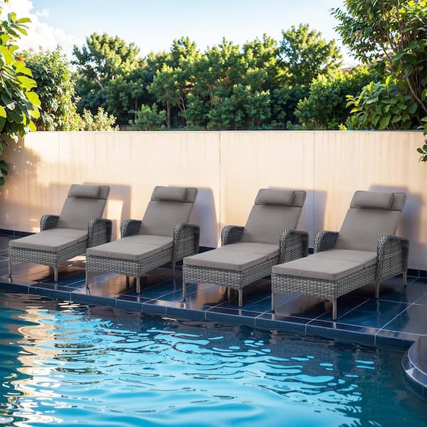 Opohoro ArcoBay 4-Piece Gray Wicker Outdoor Chaise Lounge Rattan Chaise Lounge with Olefin Gray Cushions