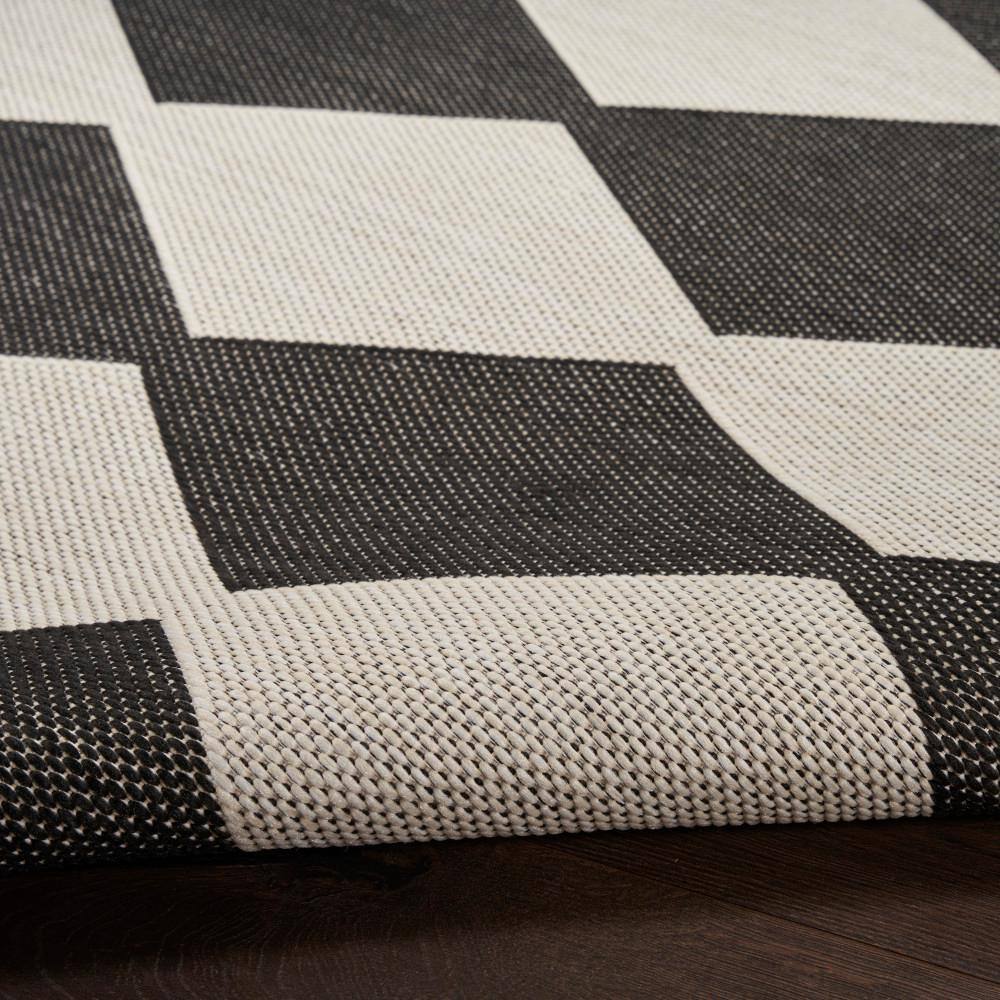 Positano Black and White Diamond 8' x 10' Outdoor Rug