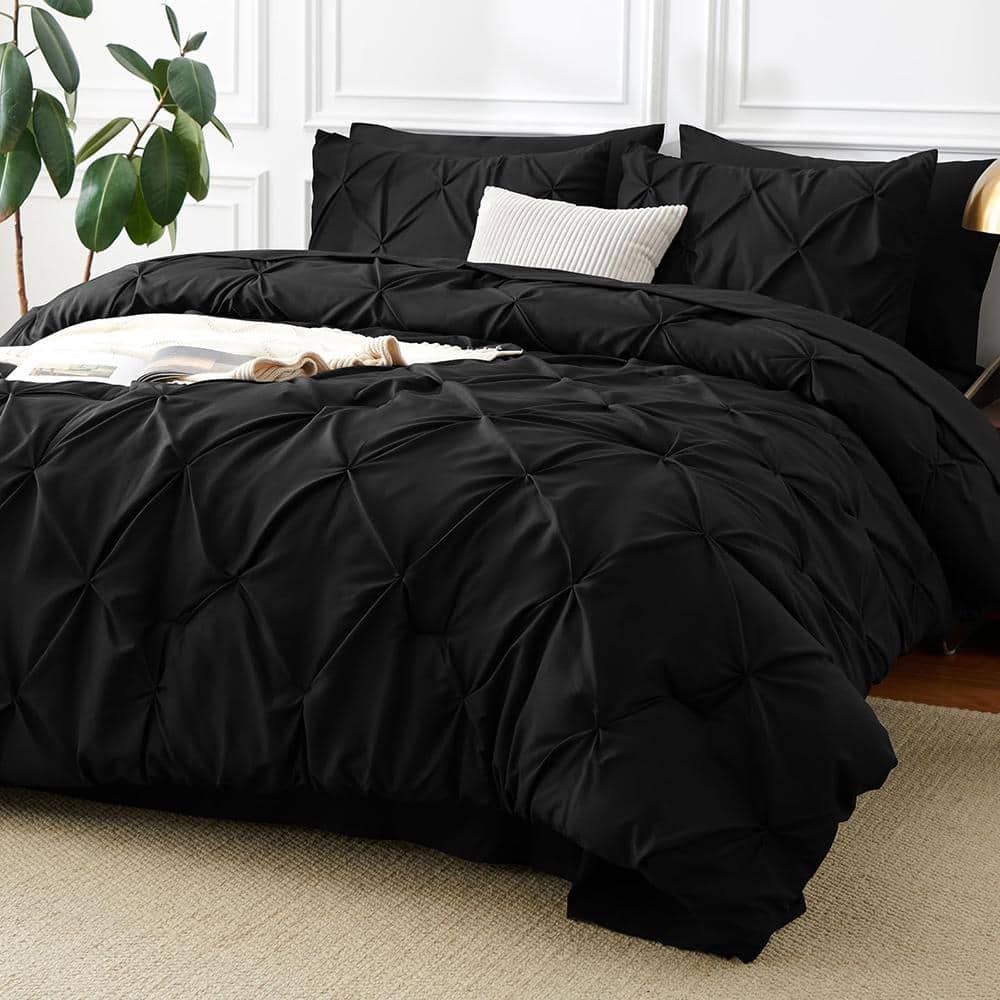 Black Geometric Patterns Polyester Full Comforter Set with Sheets 7 Pieces price history on PriceWatchPro