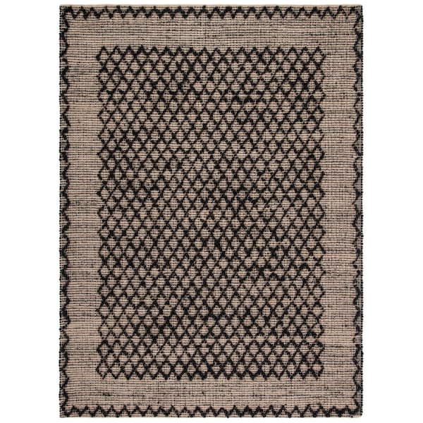 Natural Fiber 4 ft. x 6 ft. Black/Natural Geometric Area Rug