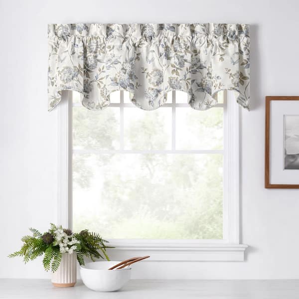 Abigail 17 in L Polyester/Cotton Lined Scallop Valance in Porcelain