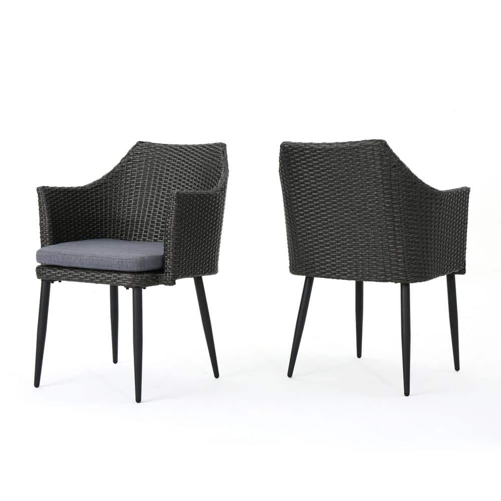 Wicker Outdoor Lounge Chair with Gray Cushions, Iron Frame for Garden Patio