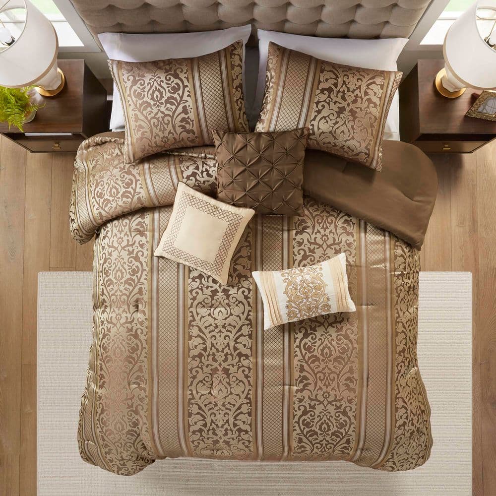 Full Brown Jacquard Microfiber Comforter Set with Throw Pillows