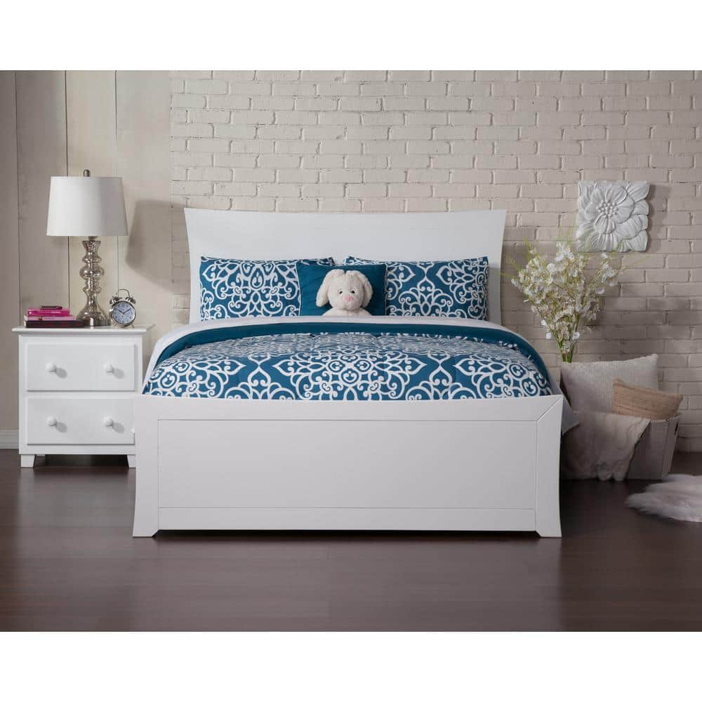 Metro White Full Solid Wood Frame Low Profile Platform Bed with Matching Footboard and USB Device Charger