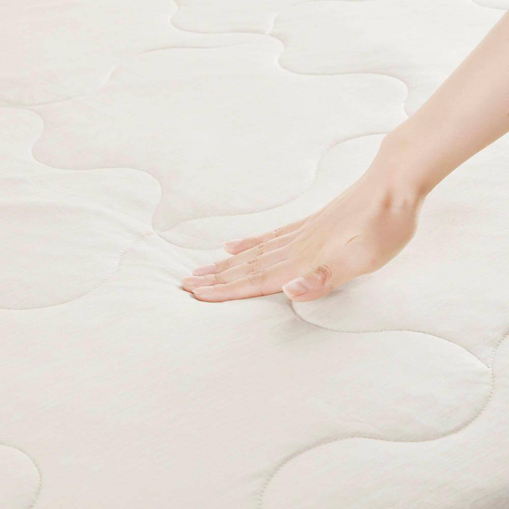 Ivory Lightweight Cooling Knit Throw Blanket