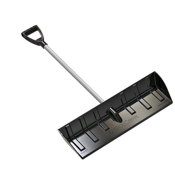 Sno go D-Handle Snow Pusher/Scoop in Black