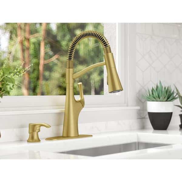 Ladera Culinary 1-Handle Pull Down Sprayer Kitchen Faucet with Deck Plate and Soap Dispenser in Brushed Gold