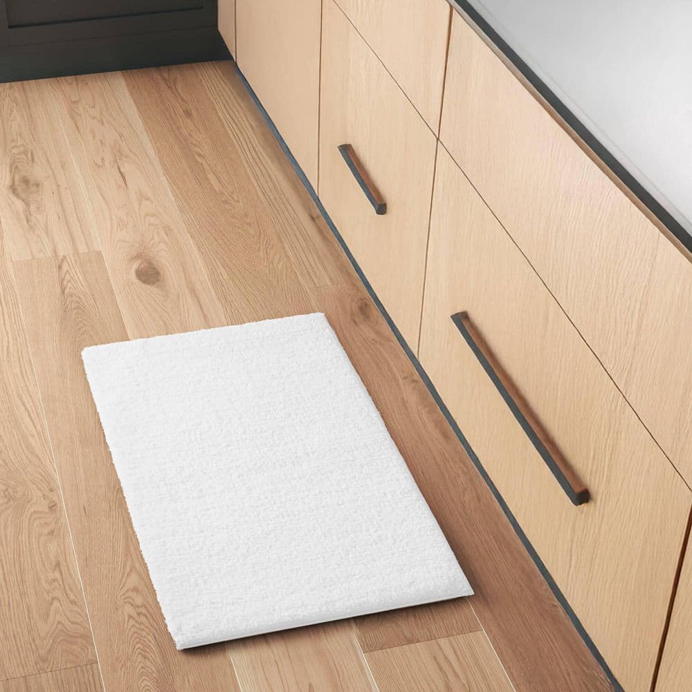 Marshmallow Quick-Dry Microfiber Contour Bath Rug - White