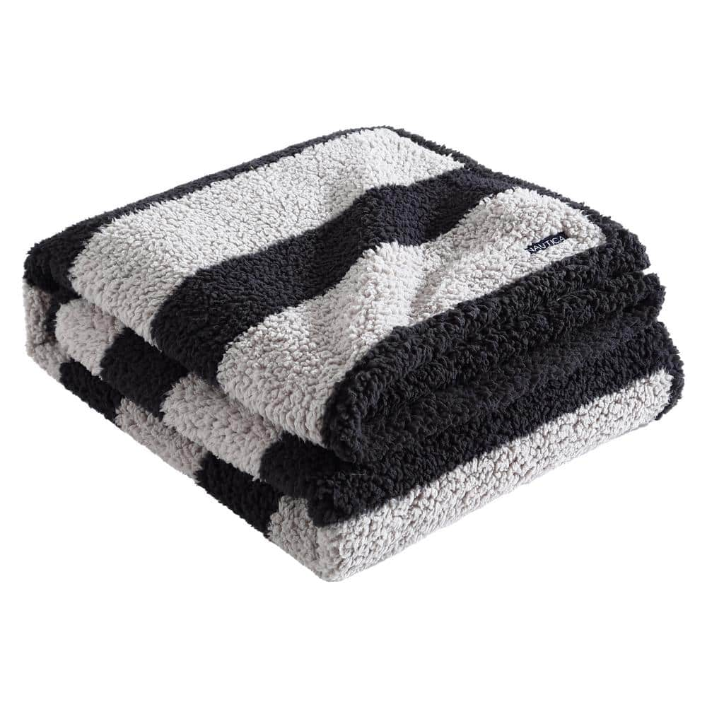 This Lightweight Microfiber Fleece Blanket Is Only $14