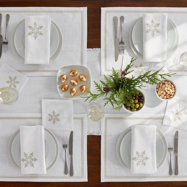 Company Cotton Metallic Snowflake 19 in. W x 19 in. H Metallic Gold Cotton Napkins Set of 4