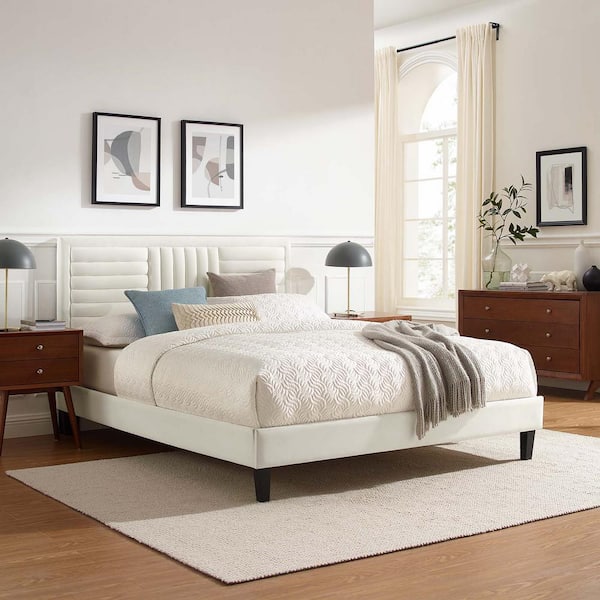 White tufted on sale platform bed