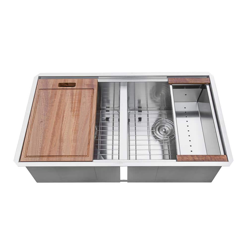 Ruvati RVH8345 Ruvati 30-inch Workstation Ledge 50/50 Double Bowl Undermount 16 Gauge Stainless Steel Kitchen Sink