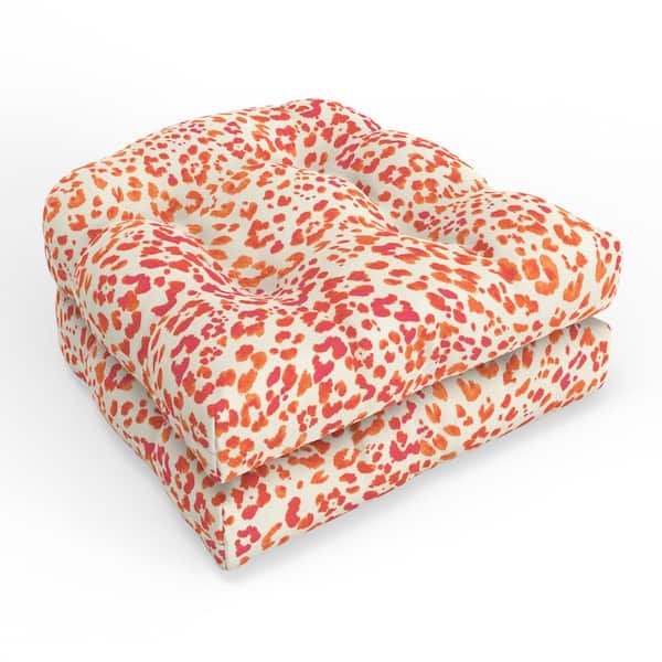 Pillow Perfect Abstract 19 in W x 5 in D Outdoor Square Tufted Wicker Seat Cushion 2 Count 19 in. x 19 in. Sunny Spot Papaya