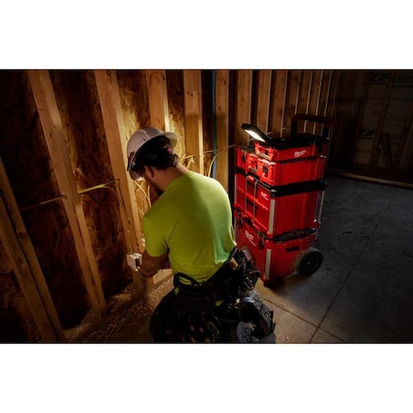 Milwaukee M12 12-Volt Lithium-Ion Cordless PACKOUT Flood Light with USB Charging and 30 oz. PACKOUT Tumbler