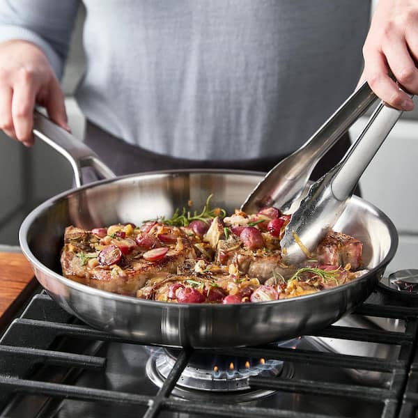https://images.thdstatic.com/productImages/3e5990f6-0263-4d11-942b-e43fa92fe6ad/svn/stainless-steel-pot-pan-sets-cc005047-001-76_600.jpg