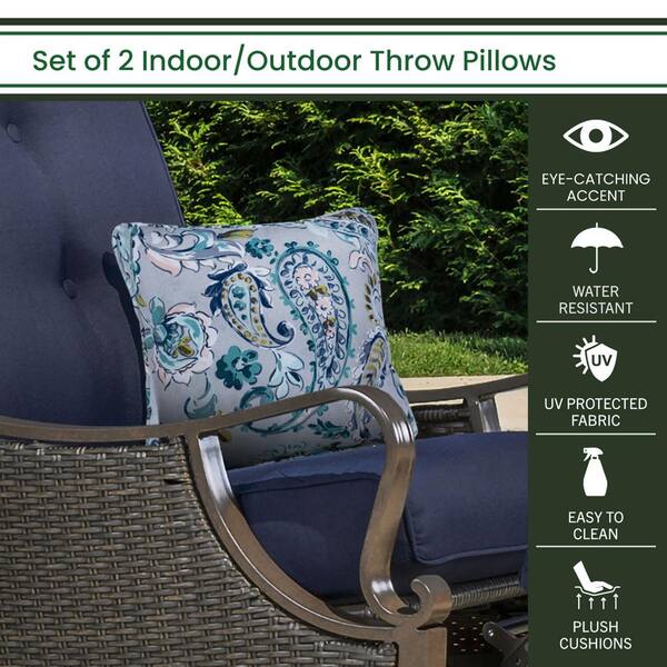 https://images.thdstatic.com/productImages/3e630319-69cb-5592-bb40-33a00cd63cf0/svn/hanover-outdoor-throw-pillows-hantppais-gyb-2-40_600.jpg