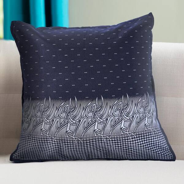navy blue plaid pillows