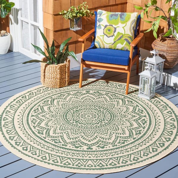 Courtyard Beige/Dark Green 7 ft. x 7 ft. Medallion Indoor/Outdoor Round Area Rug