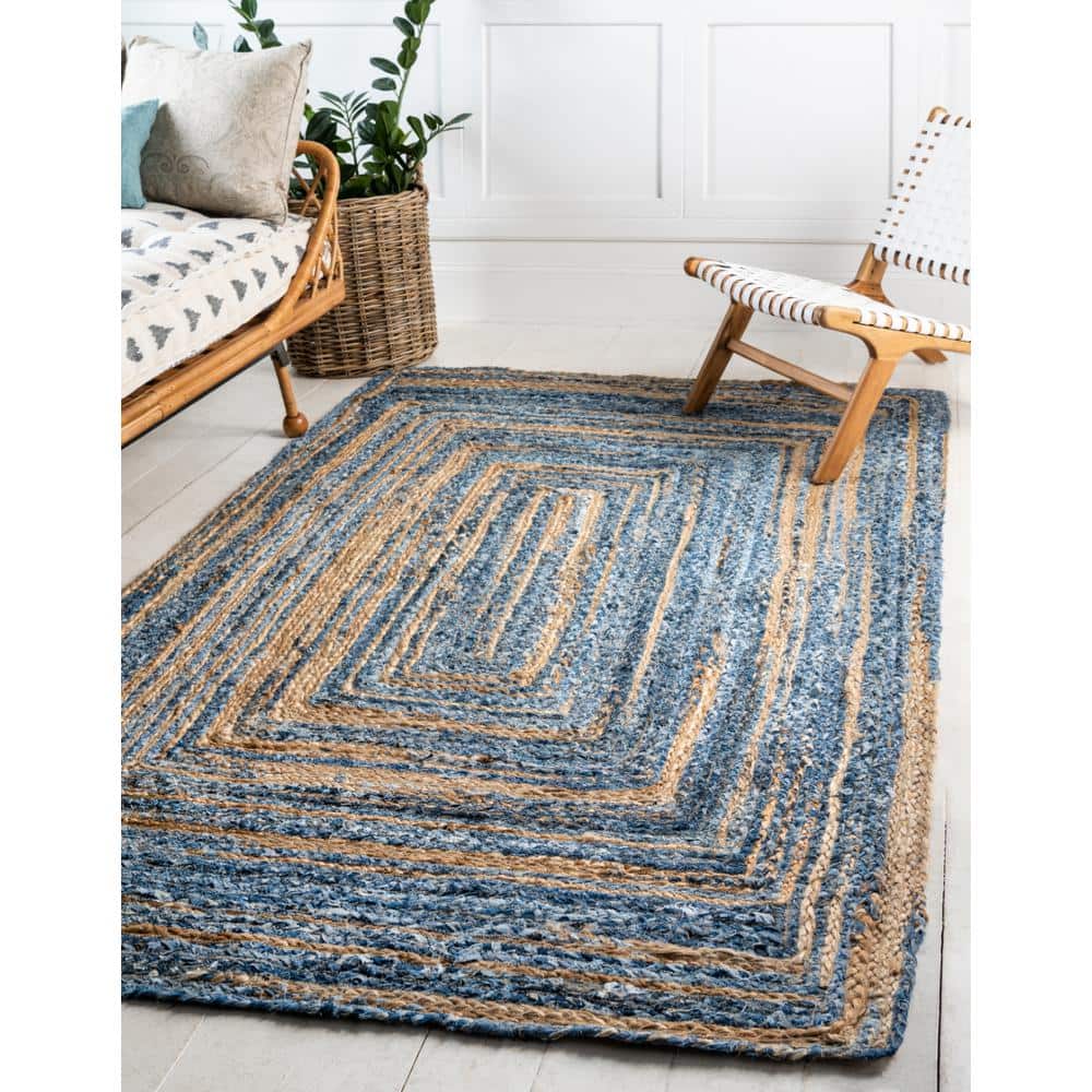 Handmade Braided Chindi 8' x 10' Blue and Natural Rectangular Rug