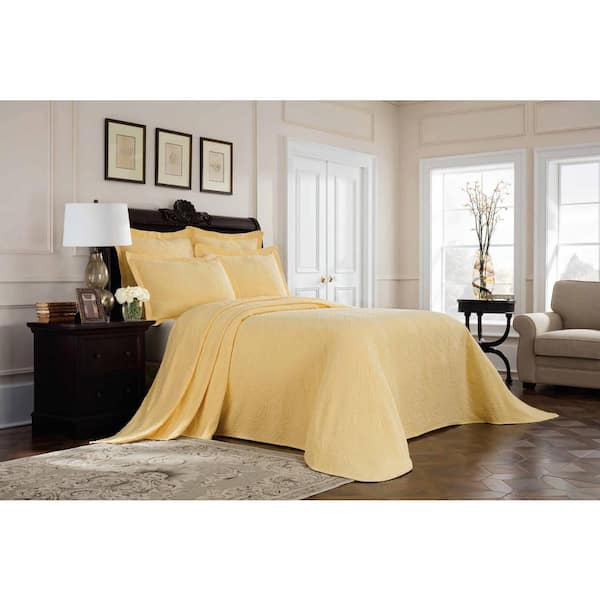Royal Heritage Home Williamsburg Richmond Yellow Solid Twin Coverlet
