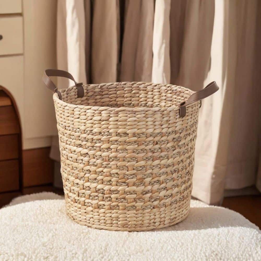 Brown 15.7 in. x 15.7 in. Wicker Hyacinth Woven Decorative Basket, Round Mu