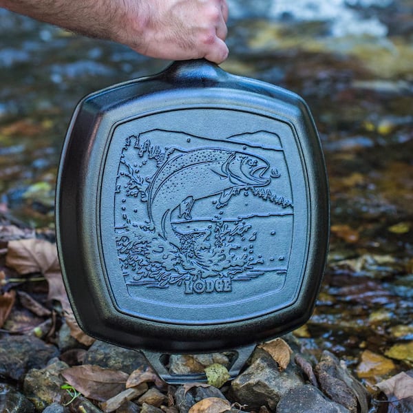 Wildlife Series 10.5 in. Square Cast Iron Fish Grill Pan