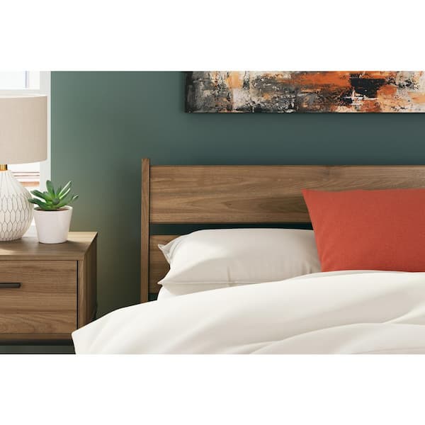 Signature Design By Ashley Deanlow Brown Full Panel Headboard