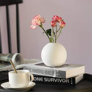 Uniquewise 4-Inch White Round Shape Ceramic Decorative Vase - Centerpiece for Weddings and Interior Design Accessories
