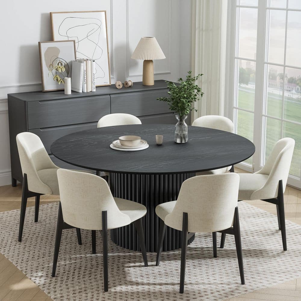 Round Table Rooms To Go Mabry Dining Set Hollybrooke Black Pc Round Dining  Room With Bordeaux Chairs By, image size:1000x1000
