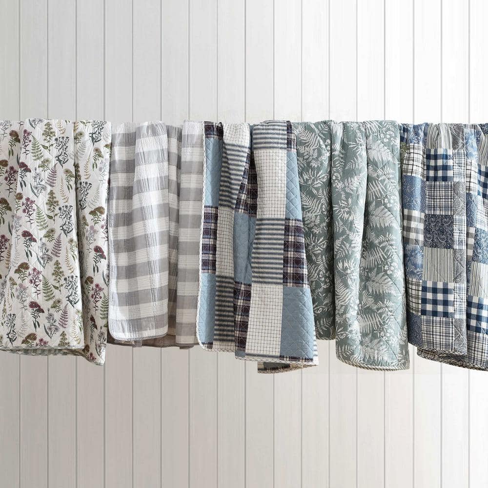 Full White Cotton Reversible Quilt Set