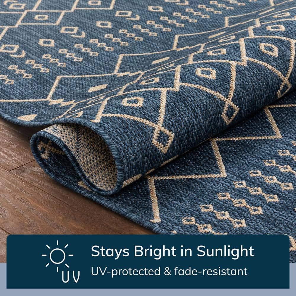 Blue and Beige Synthetic Flat-Weave Indoor/Outdoor Rug 6' x 9'