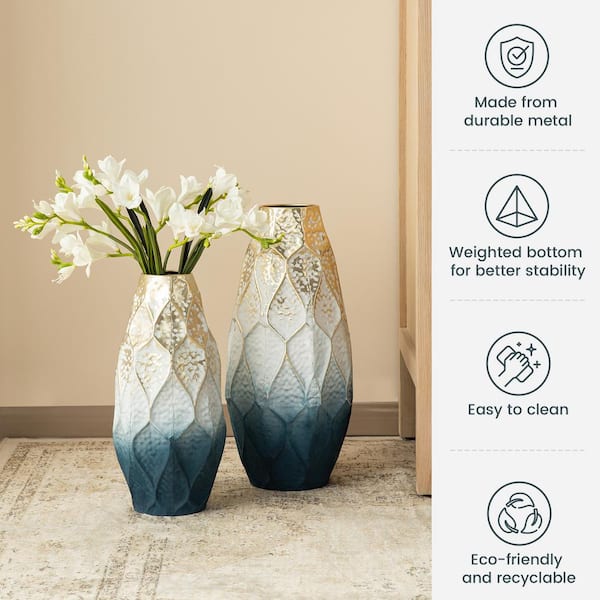 Glitzhome 19 in. H / 15.25 in. H Round Abstract Ombre Blue and