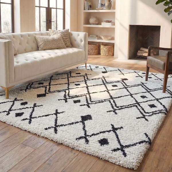 Berber Shag 3 ft. x 4 ft. Ivory/Dark Gray Tribal Ikat Area Rug