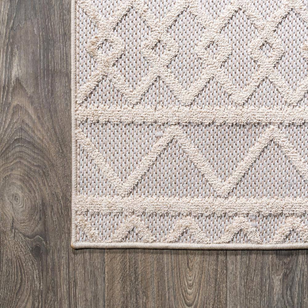 Aylan Beige High-Low Pile Geometric Indoor/Outdoor Area Rug