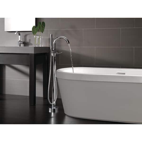 Delta Synergy 60 in. x 32 in. Soaking Bathtub with Center Drain in White