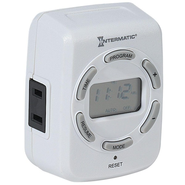 Intermatic 15 Amp Plug-In Digital Indoor Timer for Lights and Decorations - White