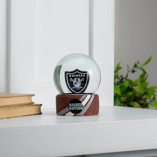 Evergreen Enterprises Las Vegas Raiders 5 in. Glass Tabletop Snow Globe